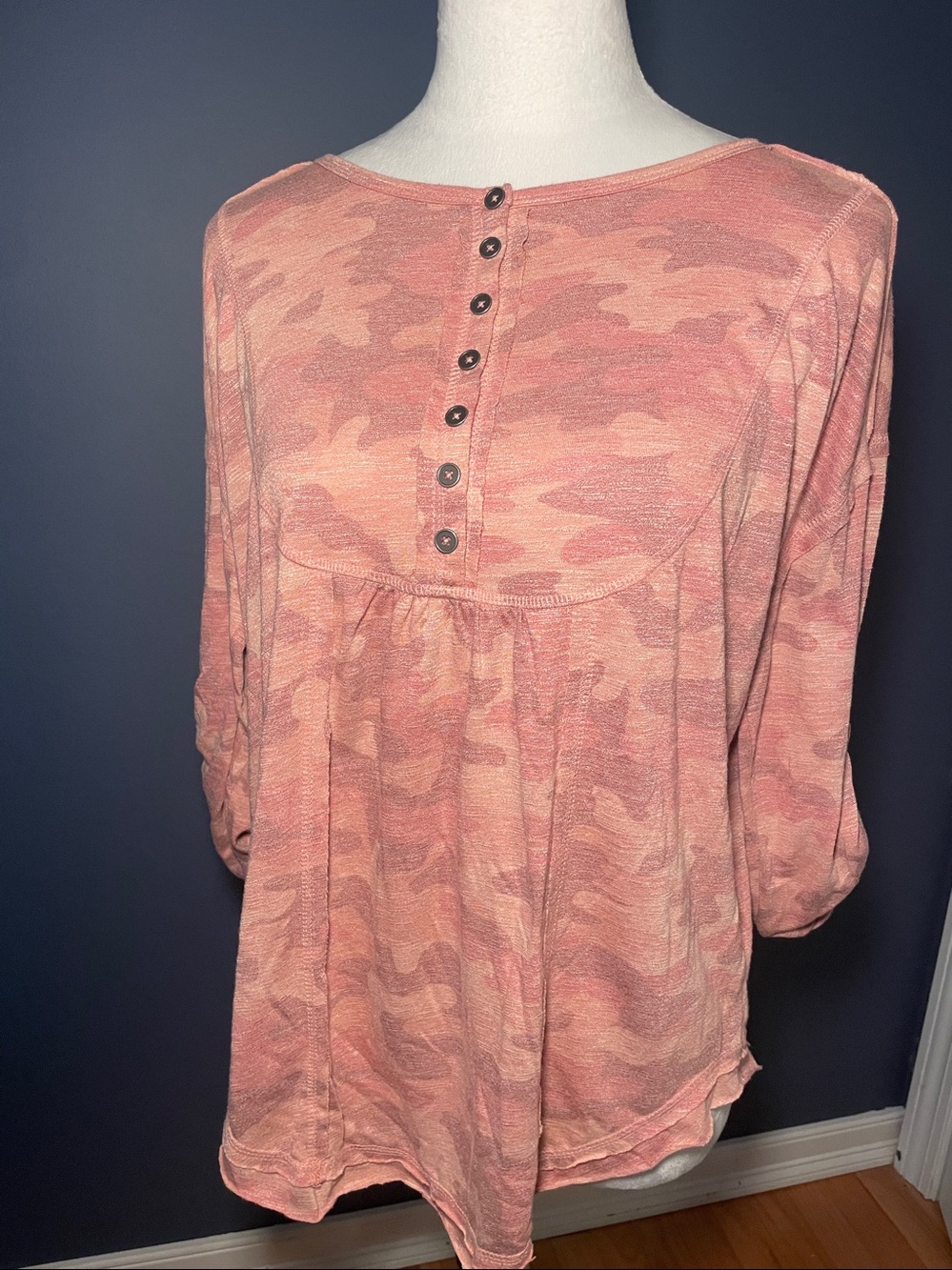 Nine West Brinne Pink Camo Top